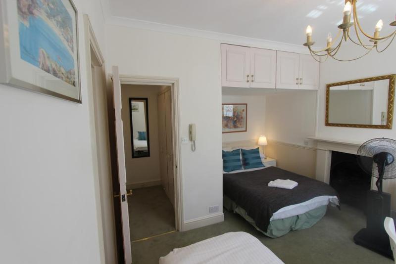 Stay In Serviced Apartments Queensway Лондон Экстерьер фото