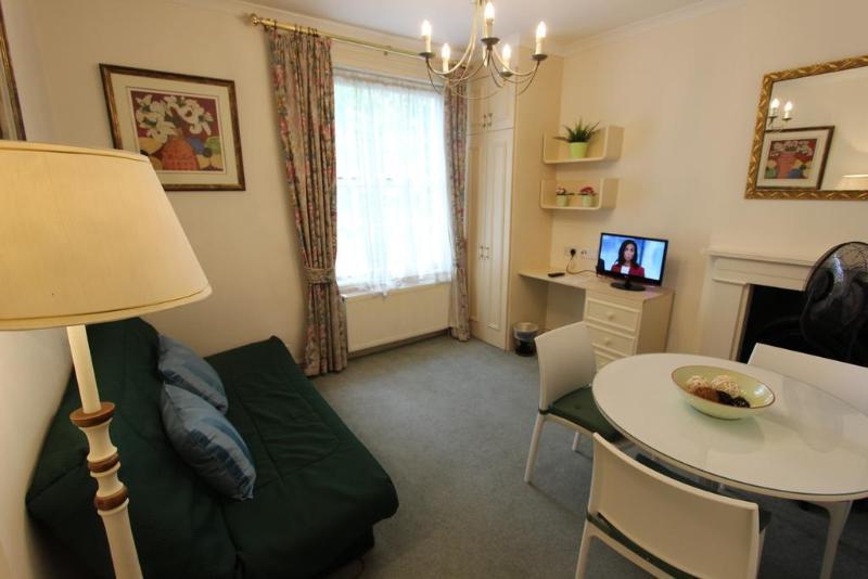 Stay In Serviced Apartments Queensway Лондон Экстерьер фото
